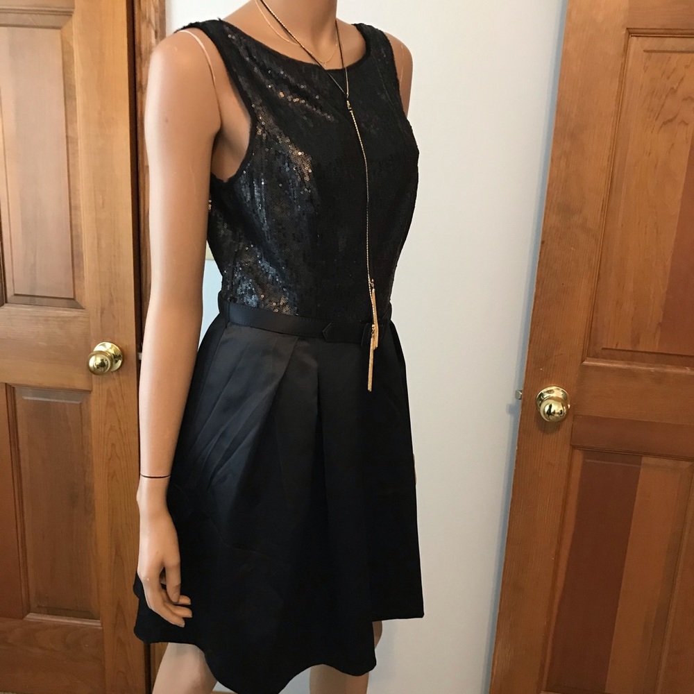 Little Black dress - New!